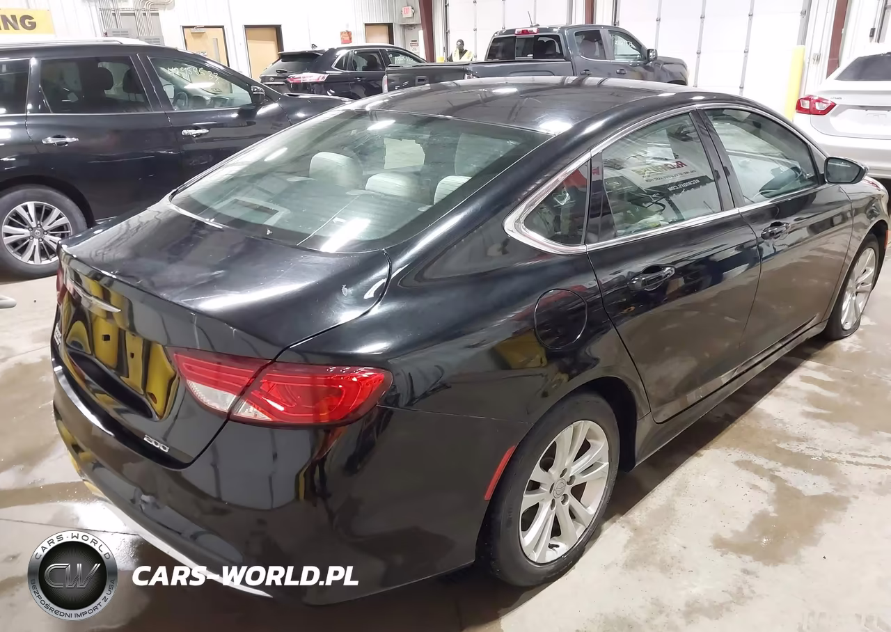 2015 Chrysler 200 Limited VIN:1C3CCCAB2FN503244 - 4