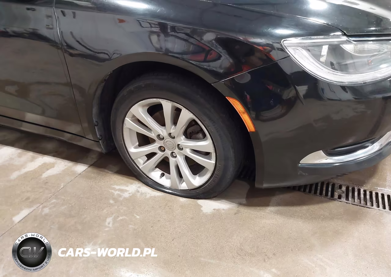 2015 Chrysler 200 Limited VIN:1C3CCCAB2FN503244 - 6