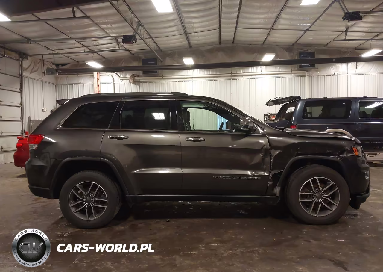 2019 Jeep Grand Cherokee Limited 4X4 VIN:1C4RJFBG5KC772996 - 13