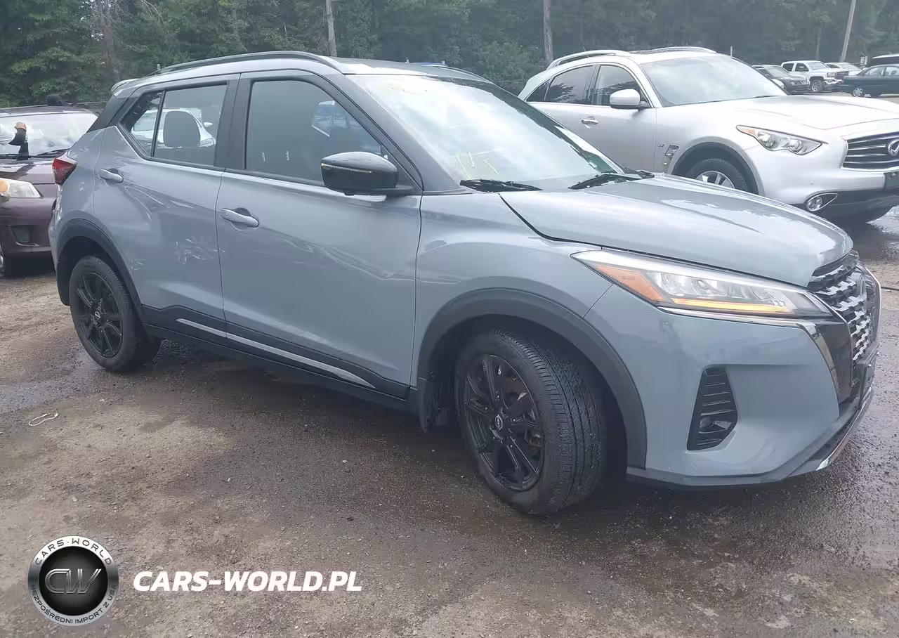 2022 Nissan Kicks Sr Xtronic Cvt