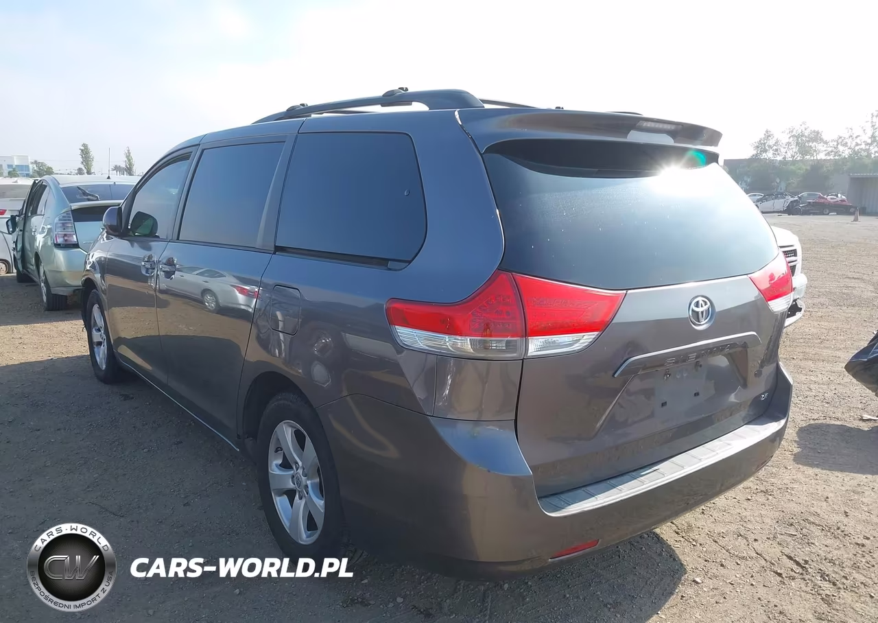 2012 Toyota Sienna Le V6 8 Passenger VIN:5TDKK3DC2CS260829 - 3