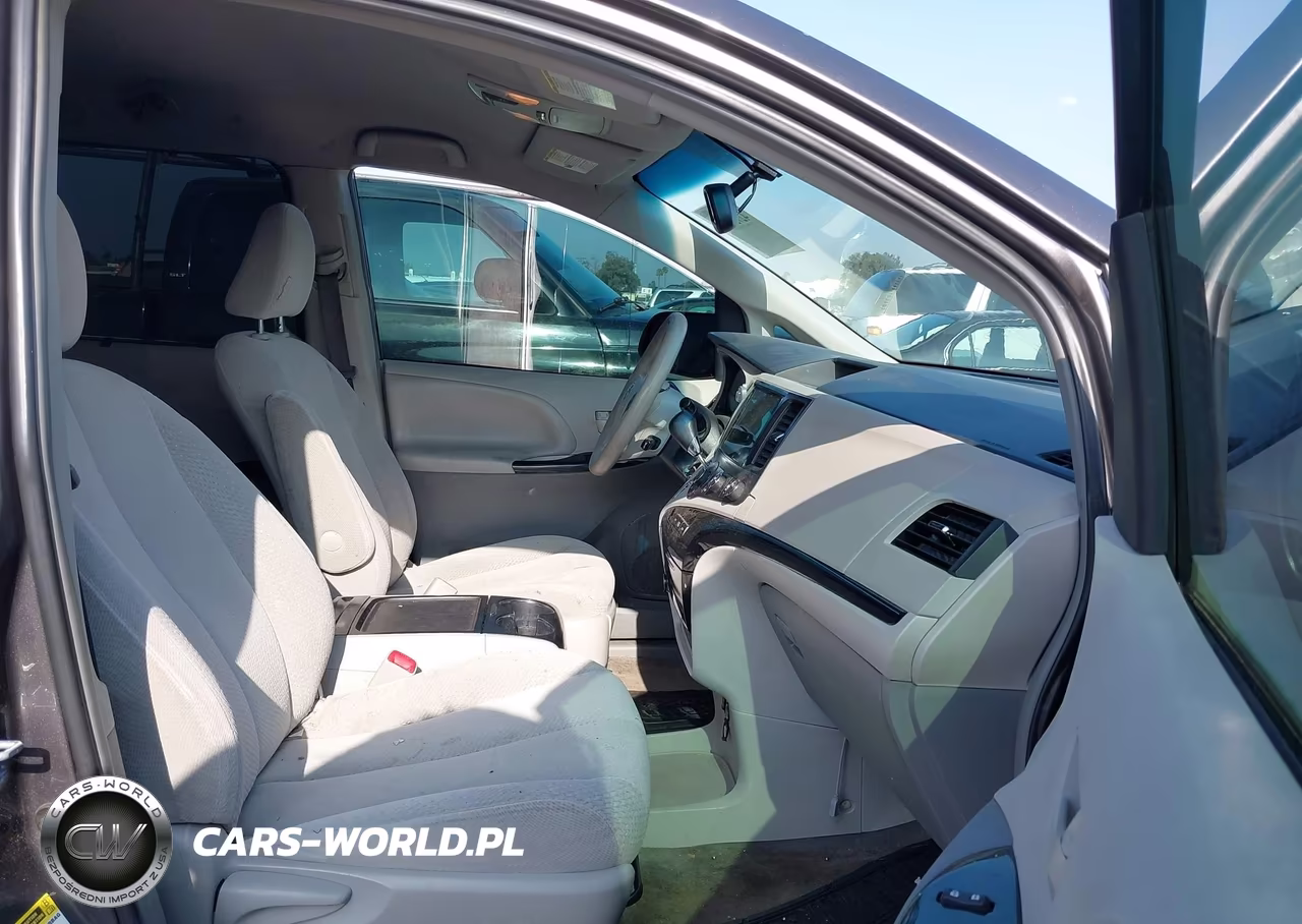 2012 Toyota Sienna Le V6 8 Passenger VIN:5TDKK3DC2CS260829 - 5