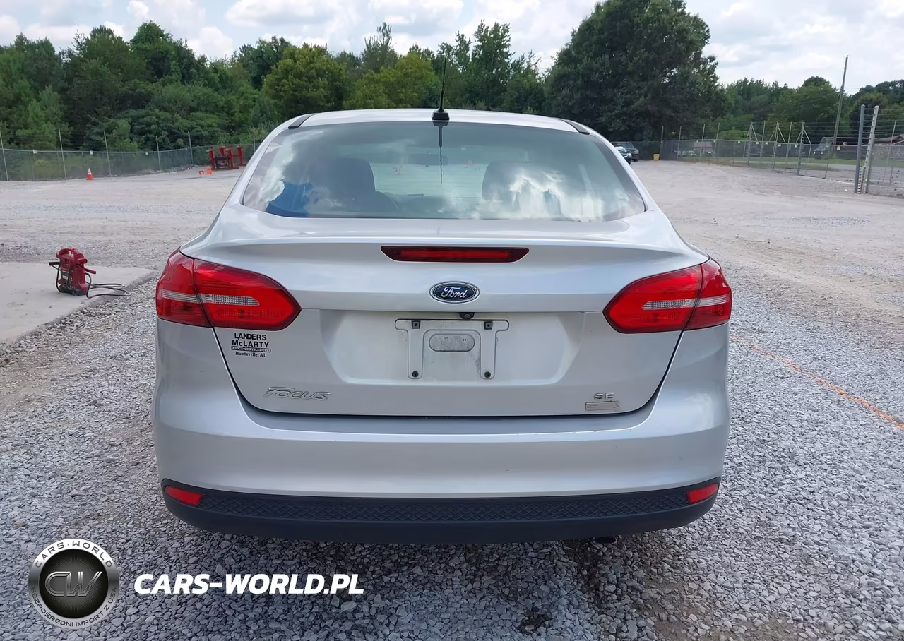 2018 Ford Focus Se VIN:1FADP3FEXJL281652 - 16