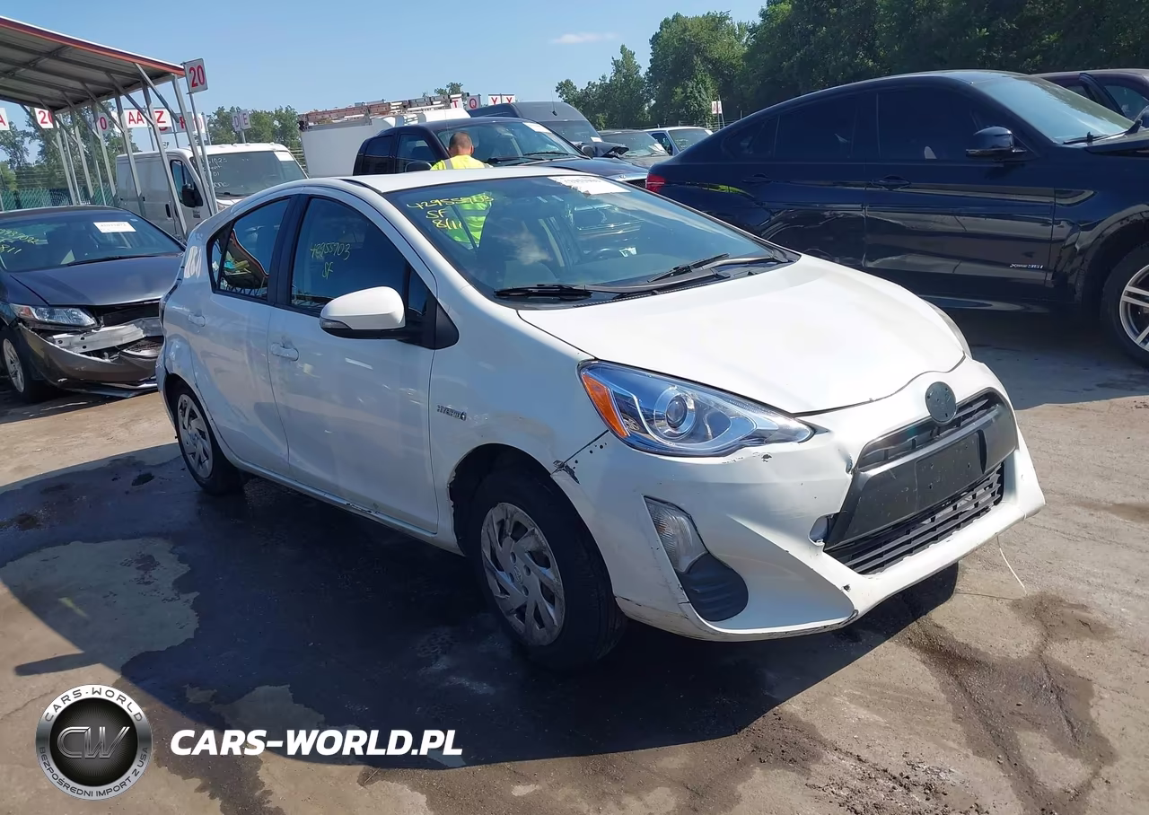2016 Toyota Prius C Two