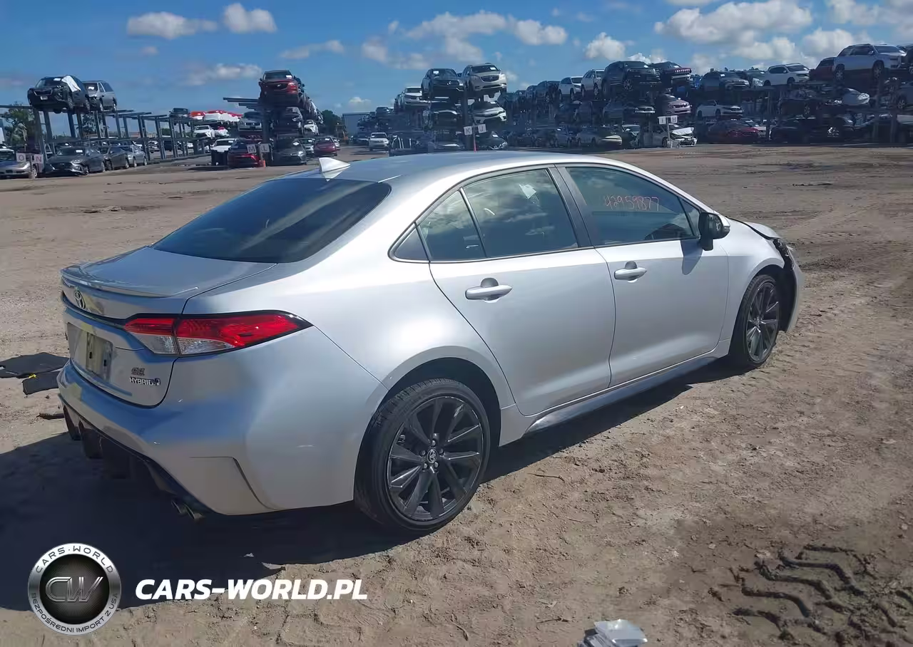 2024 Toyota Corolla Hybrid Se VIN:JTDBCMFE7R3041022 - 4