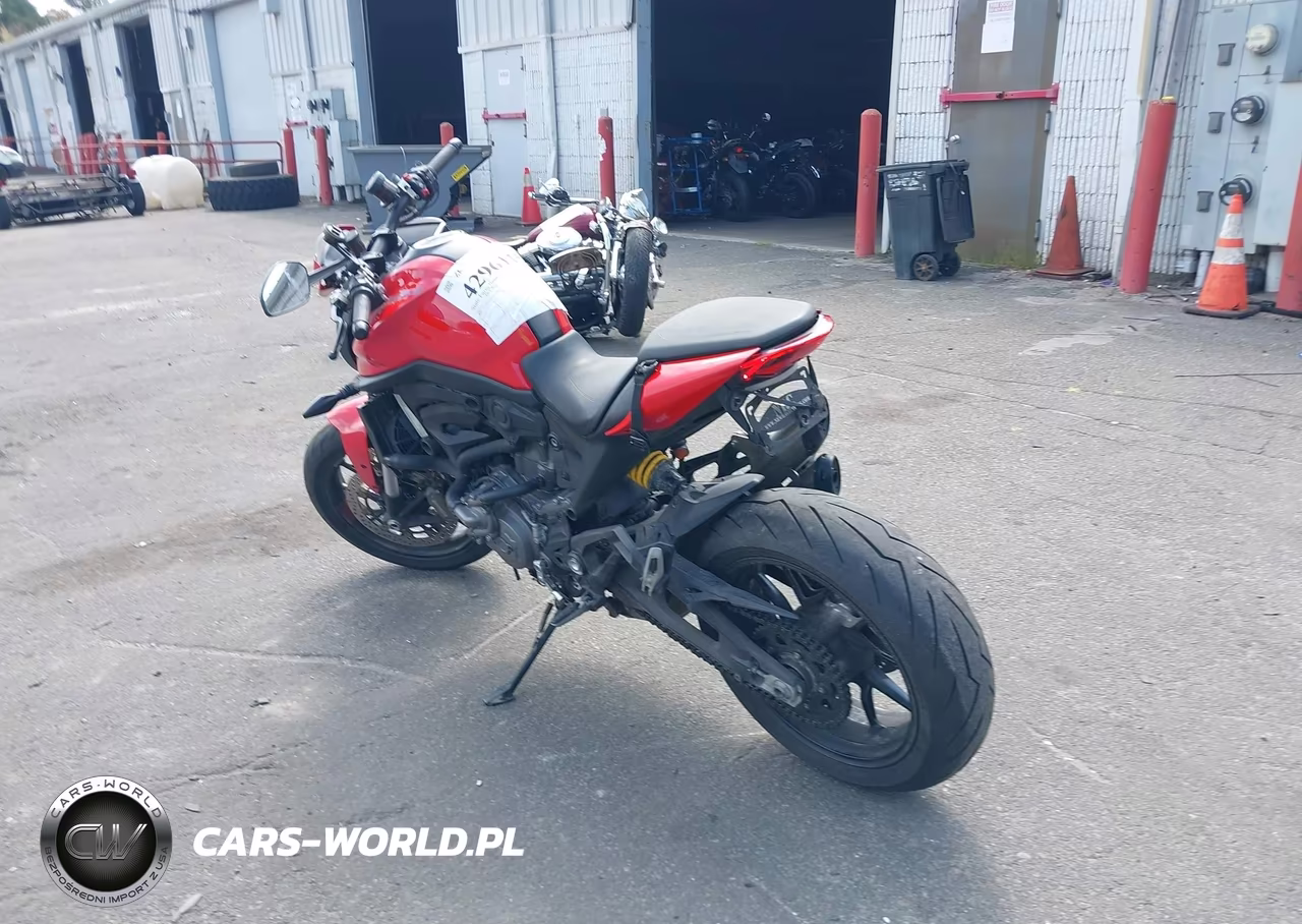 2021 Ducati Monster VIN:ZDMMAMDT2MB000087 - 3