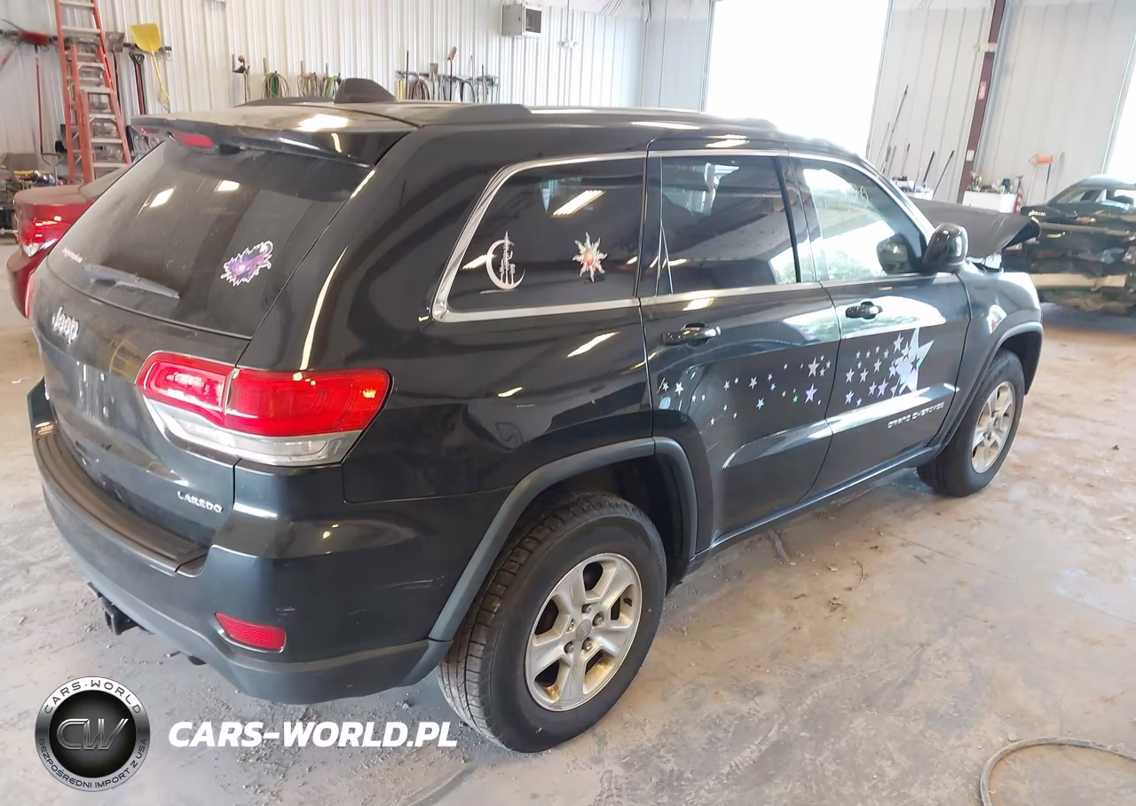2014 Jeep Grand Cherokee Laredo VIN:1C4RJFAG5EC398623 - 4