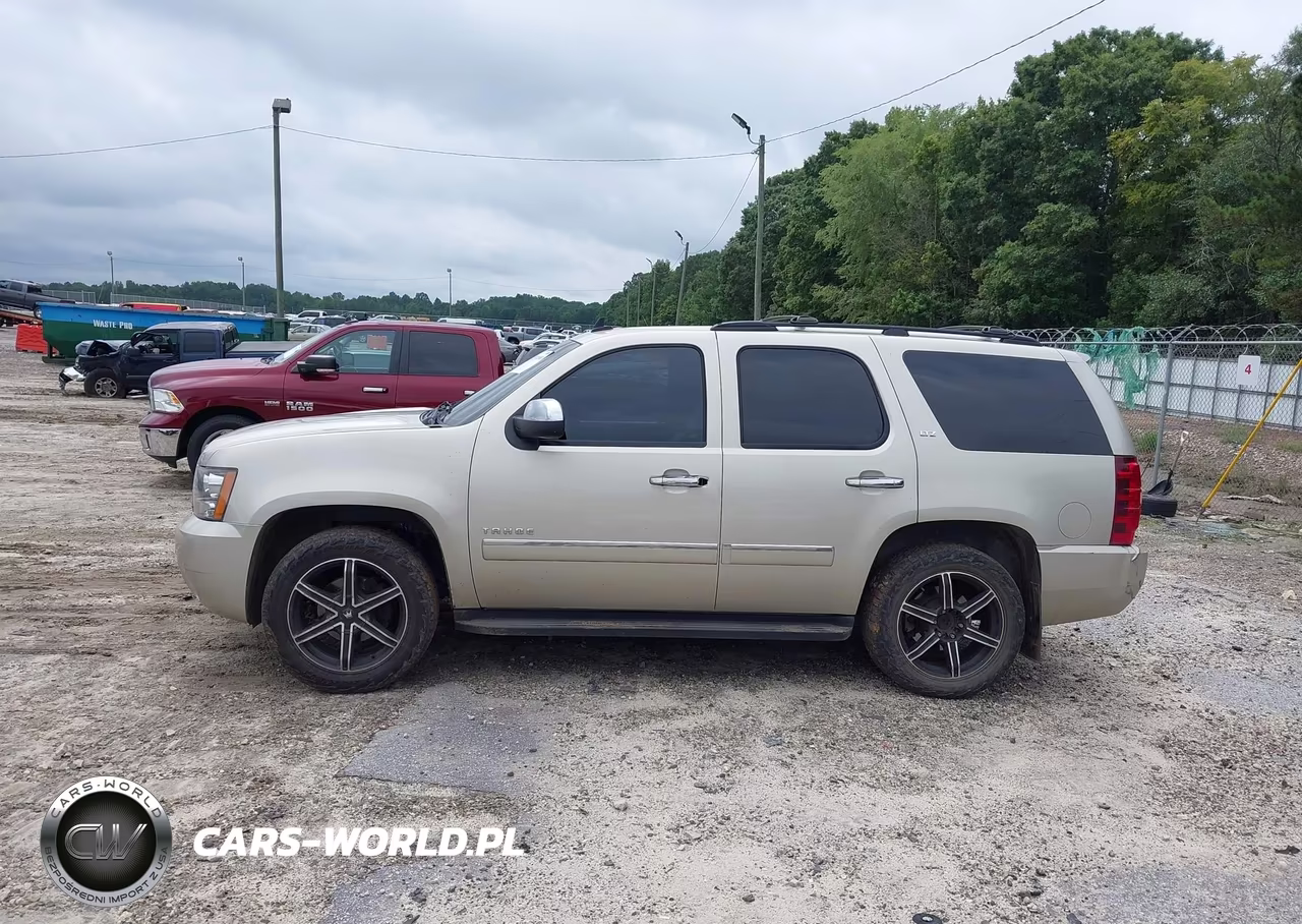2013 Chevrolet Tahoe Ltz VIN:1GNSCCE01DR144918 - 14