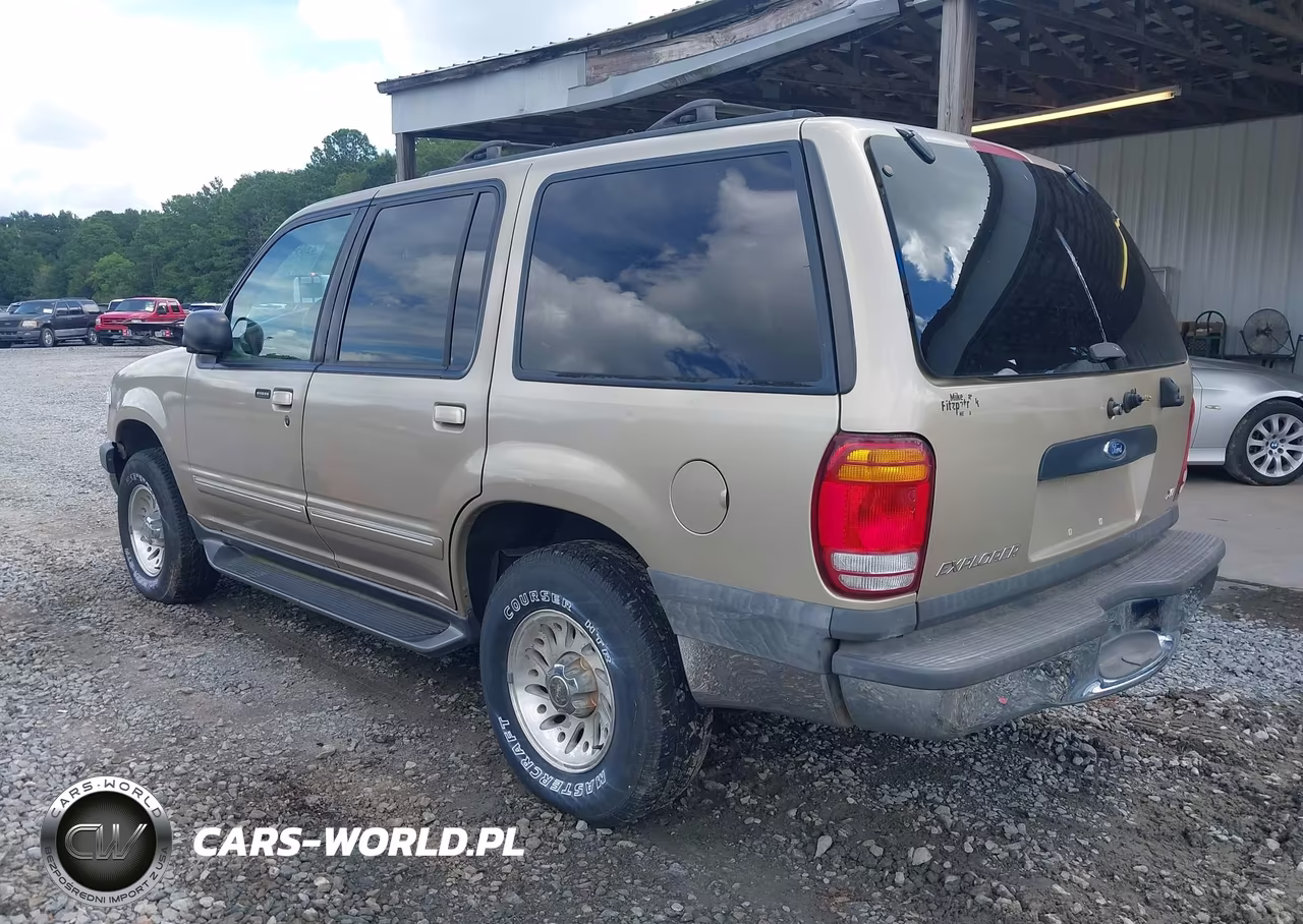 2000 Ford Explorer Xlt VIN:1FMDU63E2YZA39031 - 3