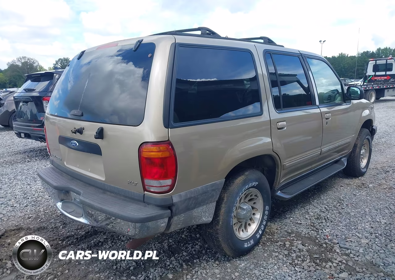 2000 Ford Explorer Xlt VIN:1FMDU63E2YZA39031 - 4