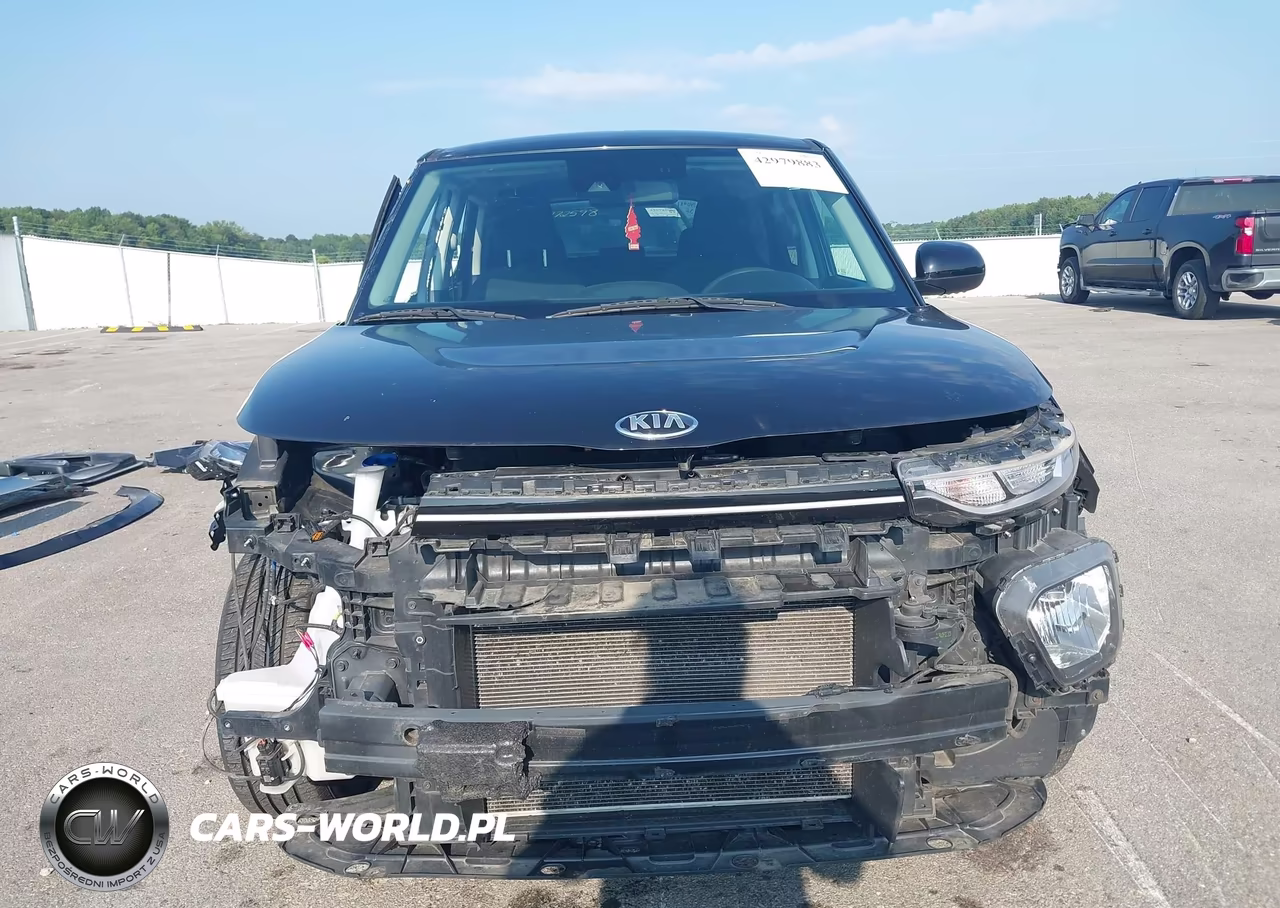 2021 Kia Soul S VIN:KNDJ23AU7M7739915 - 13