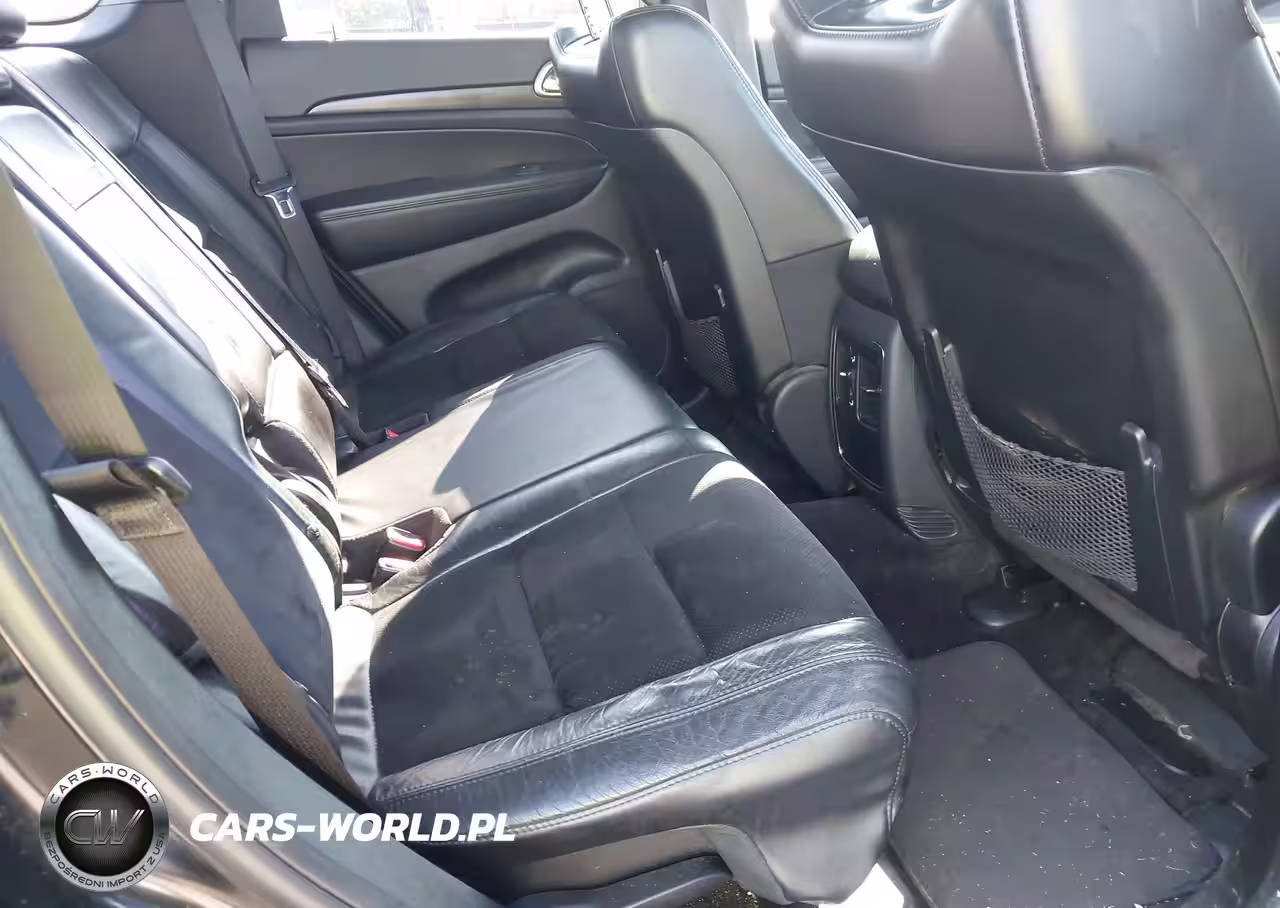 2018 Jeep Grand Cherokee Laredo E 4X4 VIN:1C4RJFAG4JC399532 - 8