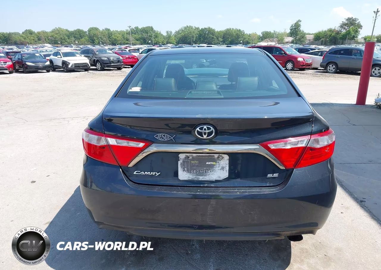 2015 Toyota Camry Se VIN:4T1BF1FK9FU487458 - 16