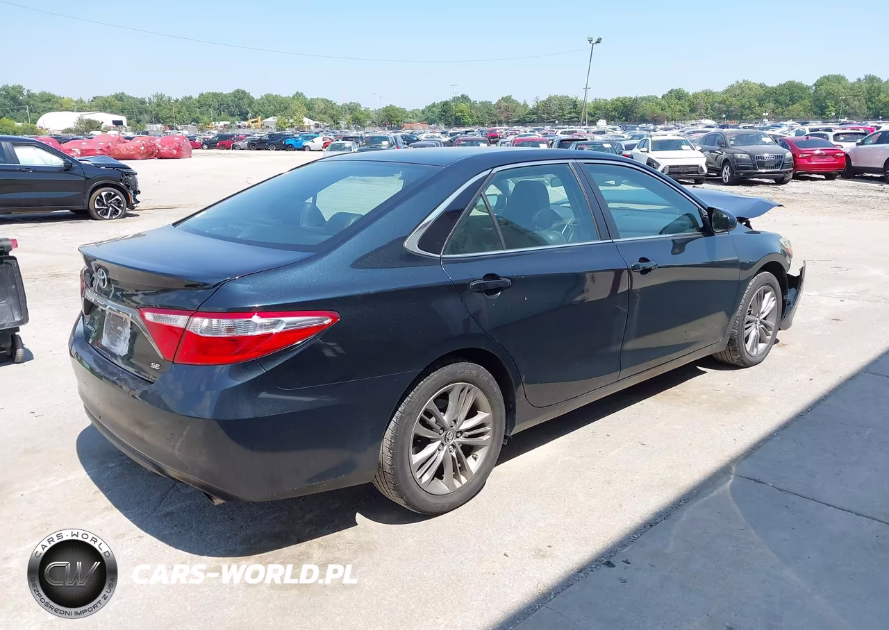 2015 Toyota Camry Se VIN:4T1BF1FK9FU487458 - 4