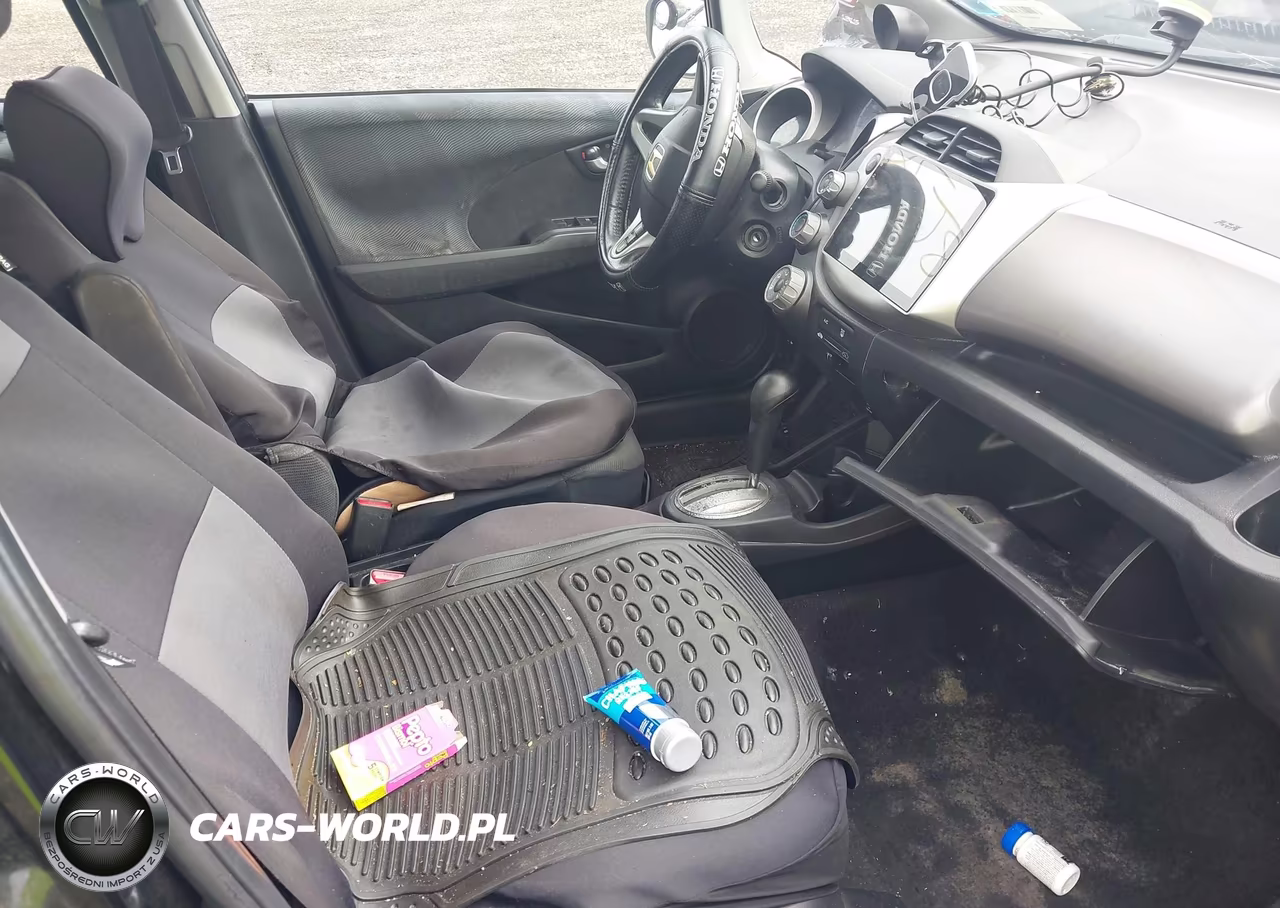2009 Honda Fit Sport VIN:JHMGE88459S068736 - 5