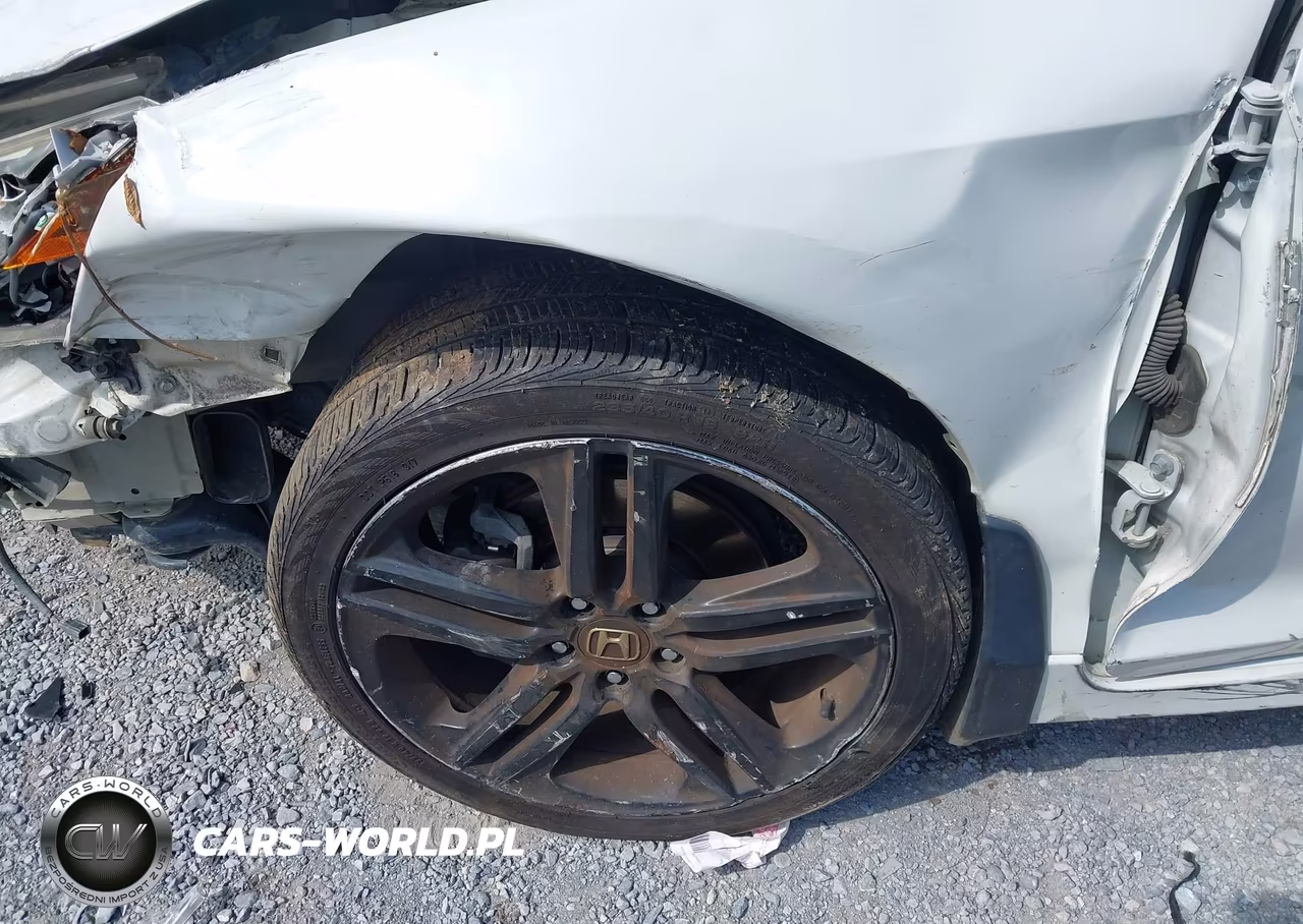 2017 Honda Accord Touring V6 VIN:1HGCR3F9XHA024081 - 11