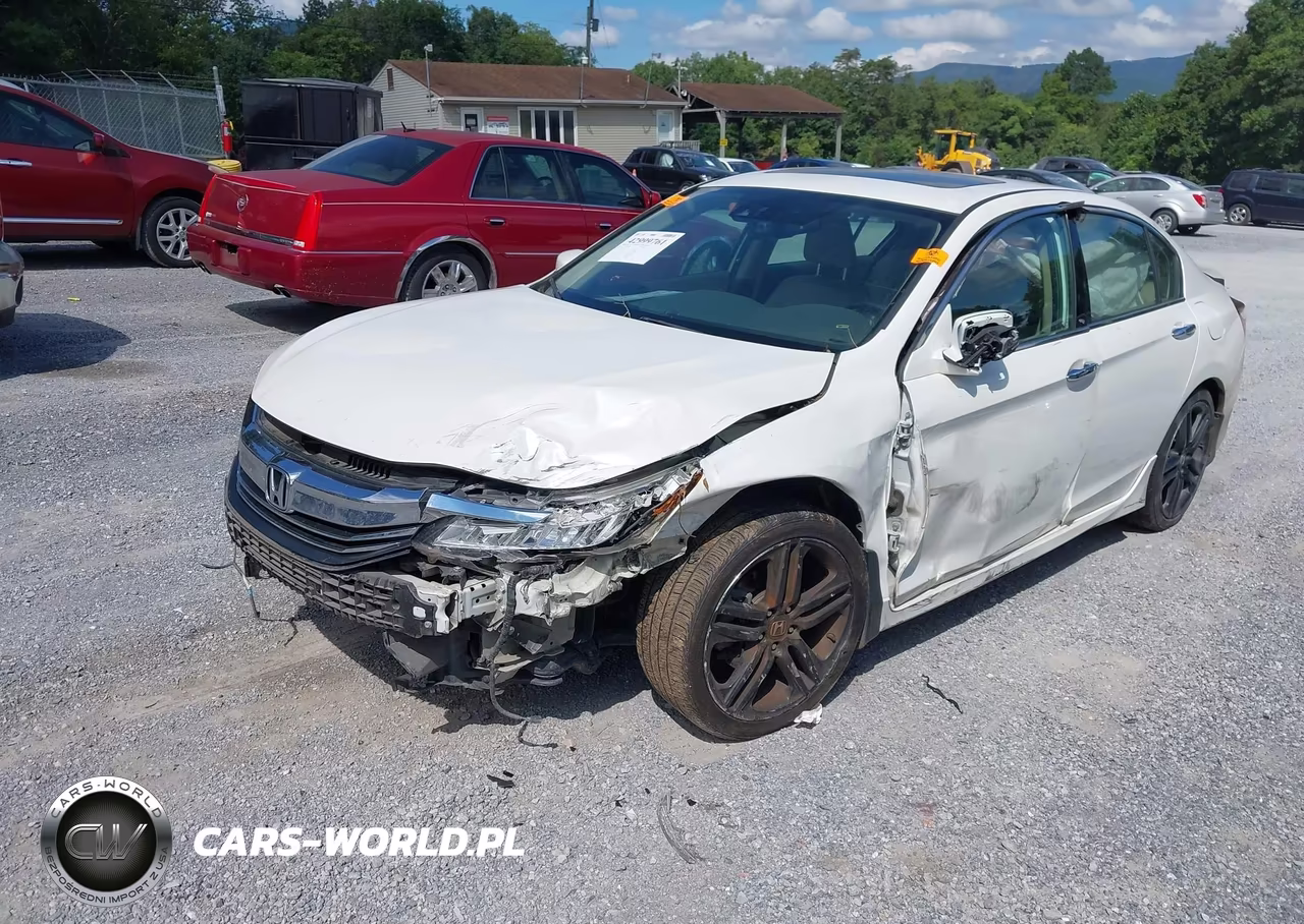 2017 Honda Accord Touring V6 VIN:1HGCR3F9XHA024081 - 6