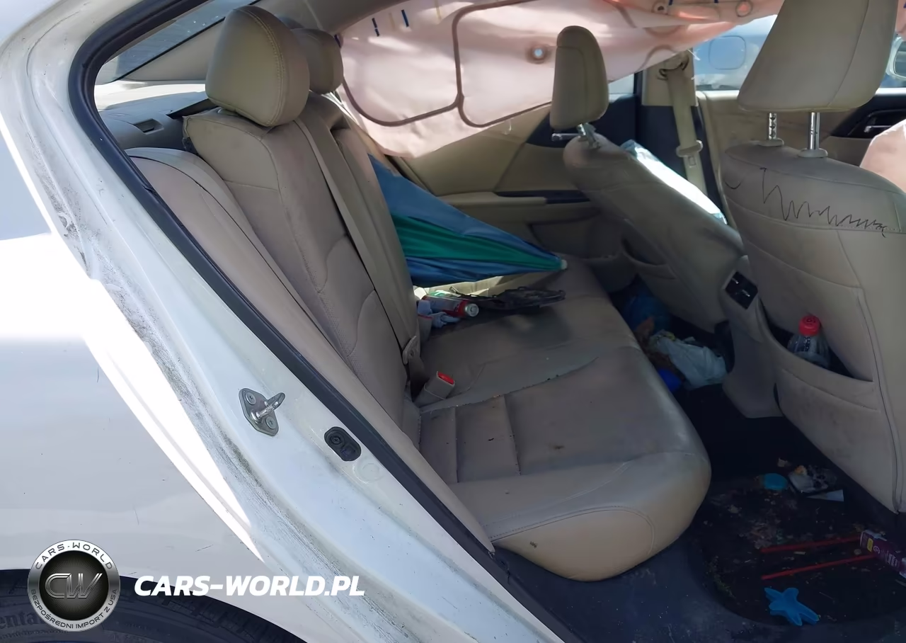 2017 Honda Accord Touring V6 VIN:1HGCR3F9XHA024081 - 8