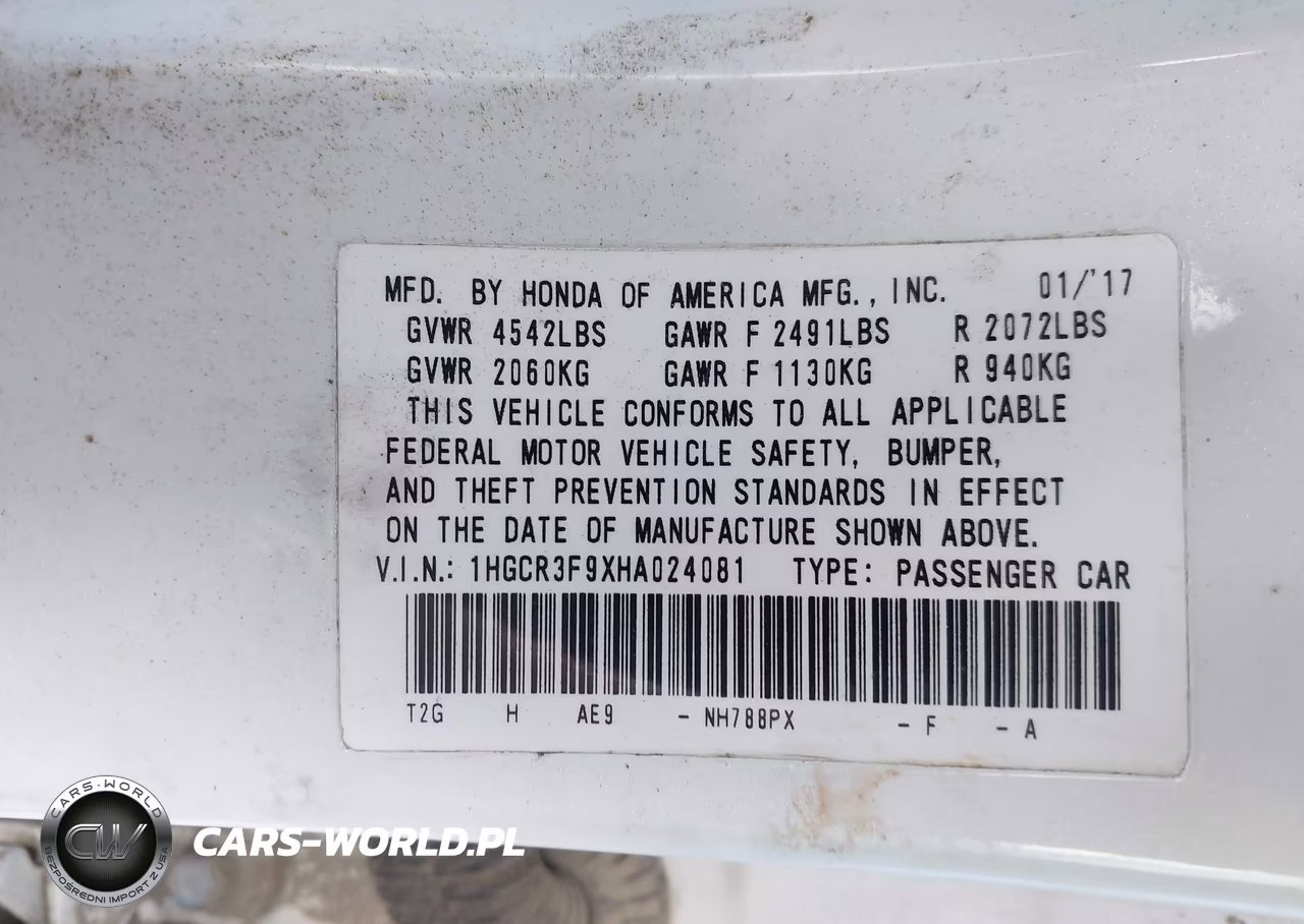 2017 Honda Accord Touring V6 VIN:1HGCR3F9XHA024081 - 9