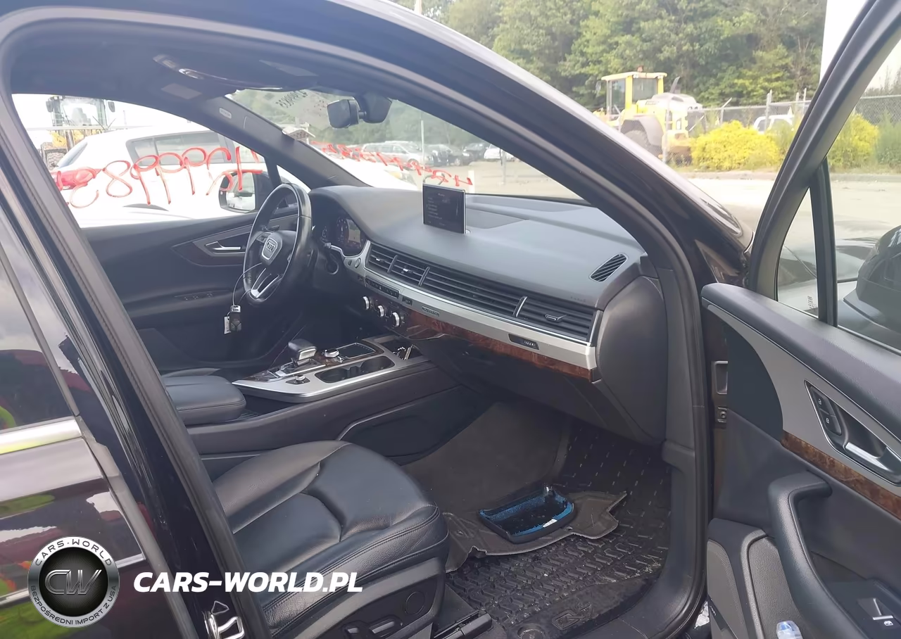 2018 Audi Q7 2.0T Premium VIN:WA1LHAF71JD046179 - 5