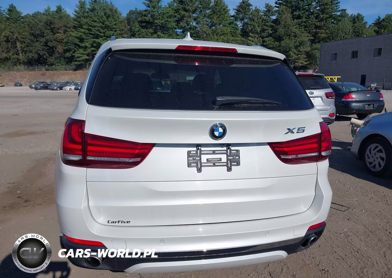 2017 BMW X5 xDrive35I VIN:5UXKR0C37H0V77624 - 17