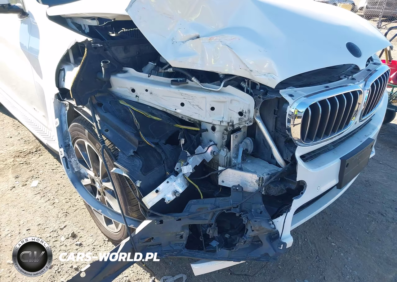 2017 BMW X5 xDrive35I VIN:5UXKR0C37H0V77624 - 6