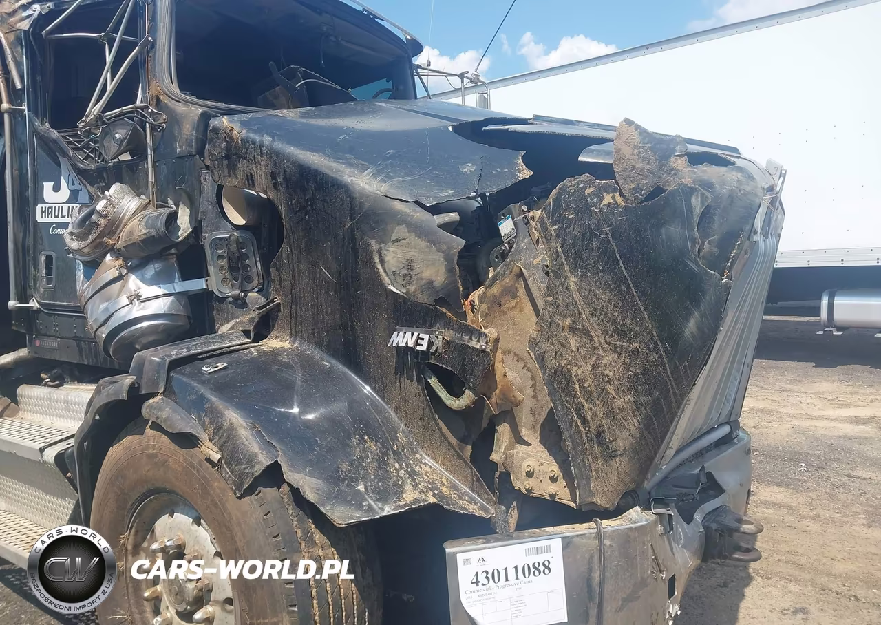 2015 Kenworth Construction T800 VIN:1NKDXPTX7FJ460790 - 14