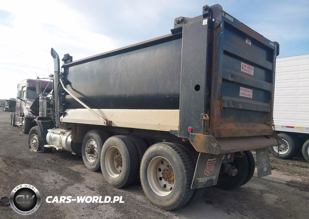 2015 Kenworth Construction T800 VIN:1NKDXPTX7FJ460790 - 3