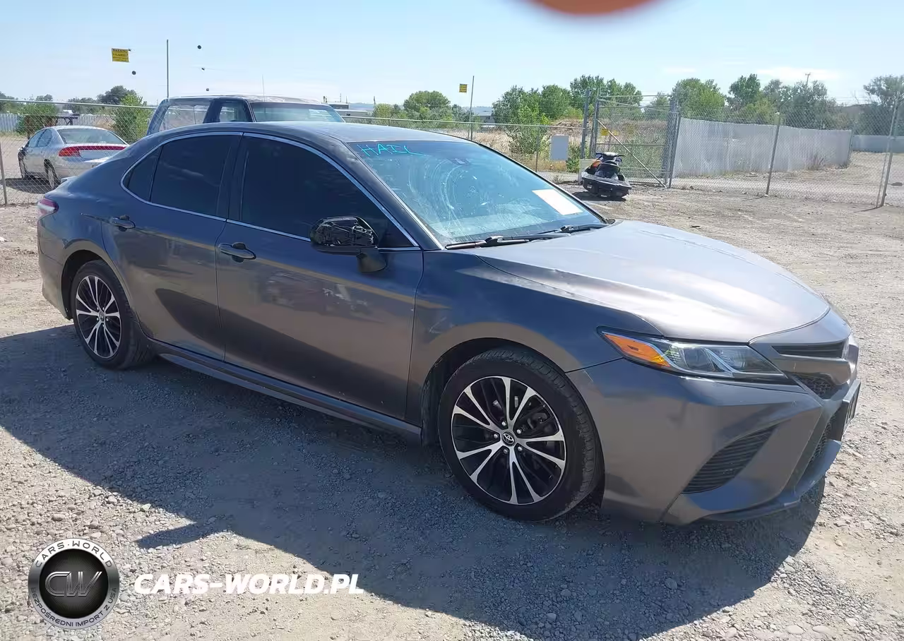 2020 Toyota Camry Se