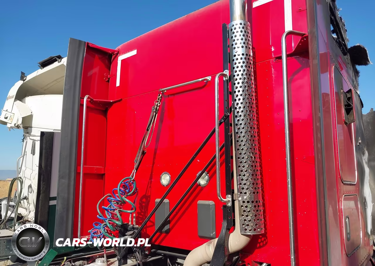 2017 Kenworth T680 VIN:1XKYD49X2HJ180364 - 13