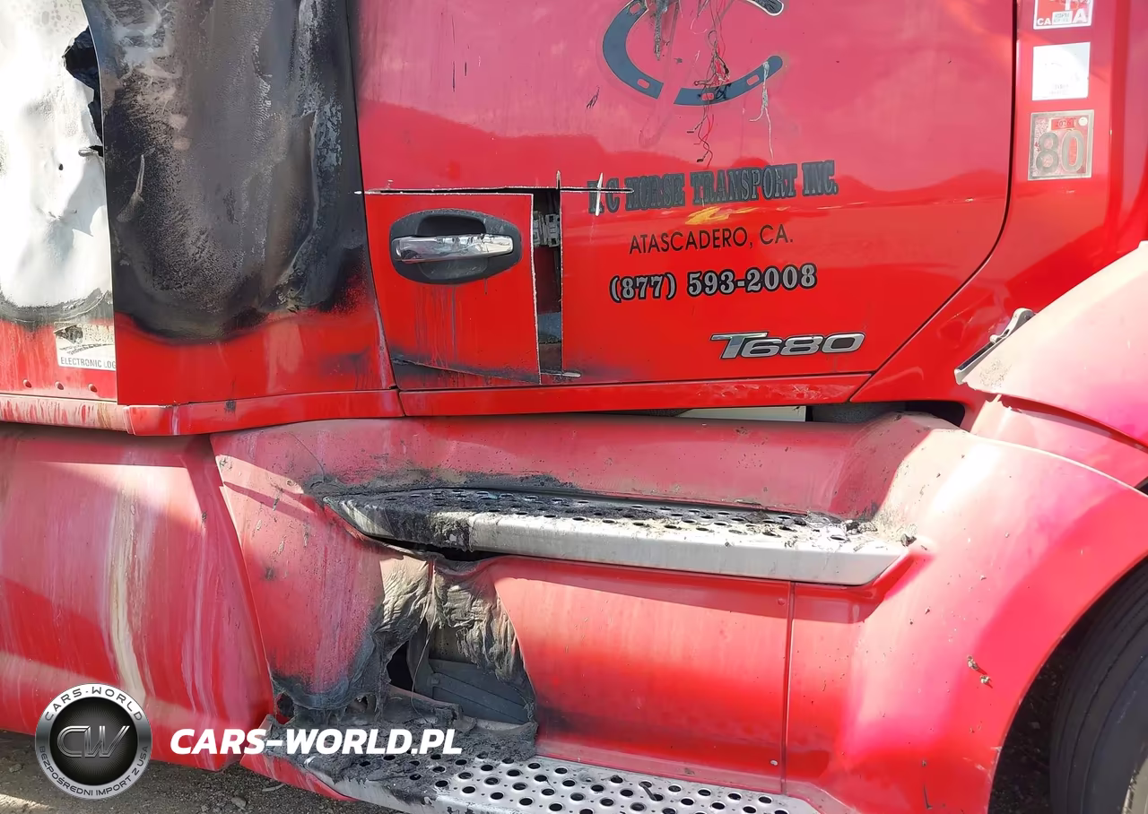 2017 Kenworth T680 VIN:1XKYD49X2HJ180364 - 17