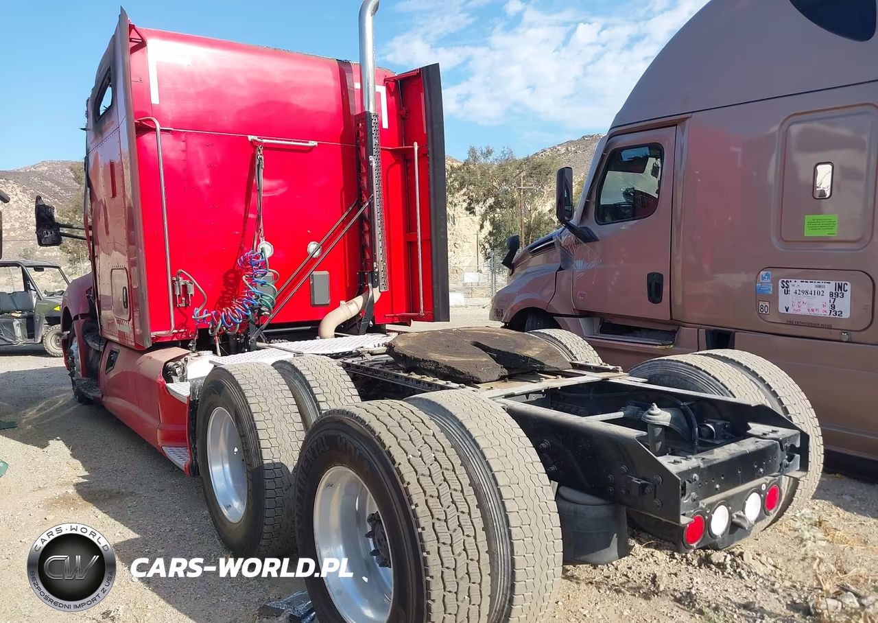 2017 Kenworth T680 VIN:1XKYD49X2HJ180364 - 3