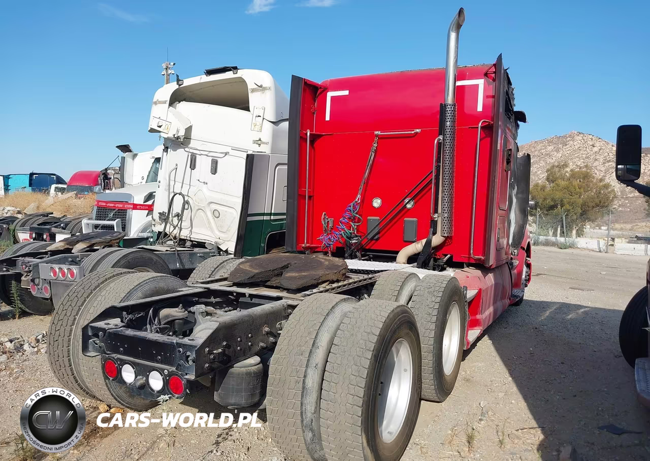 2017 Kenworth T680 VIN:1XKYD49X2HJ180364 - 4