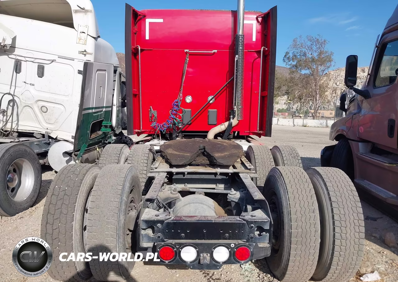 2017 Kenworth T680 VIN:1XKYD49X2HJ180364 - 8