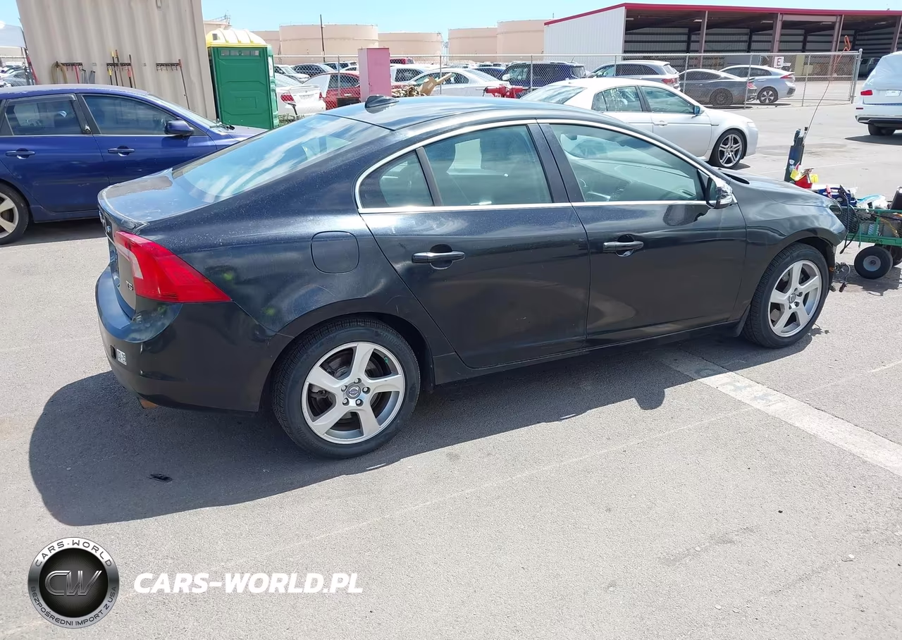2012 Volvo S60 T5 VIN:YV1622FS5C2106259 - 4
