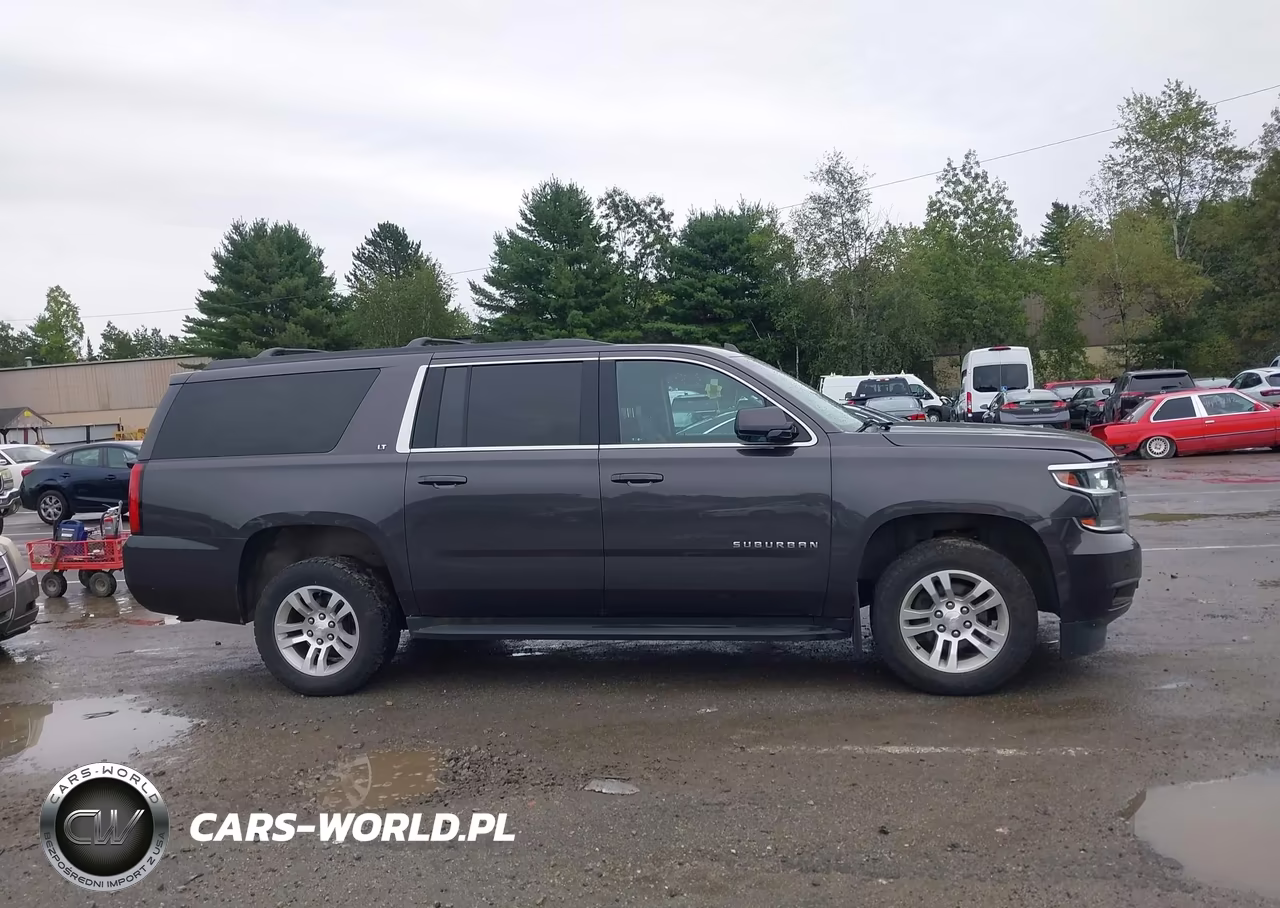 2018 Chevrolet Suburban Lt VIN:1GNSKHKC3JR162394 - 13