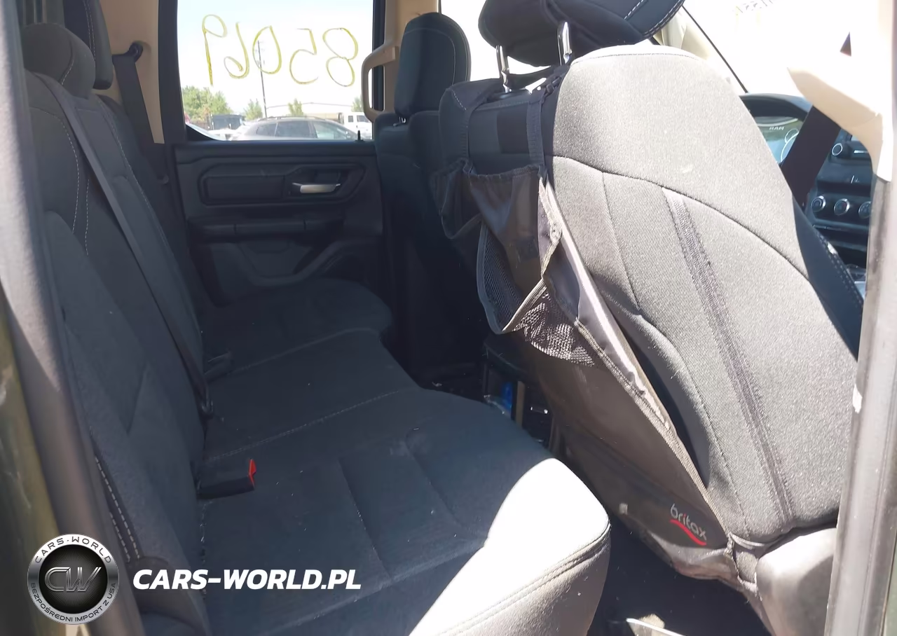 2021 Ram 1500 Tradesman 4X4 6'4 Box VIN:1C6RRFCGXMN714310 - 8