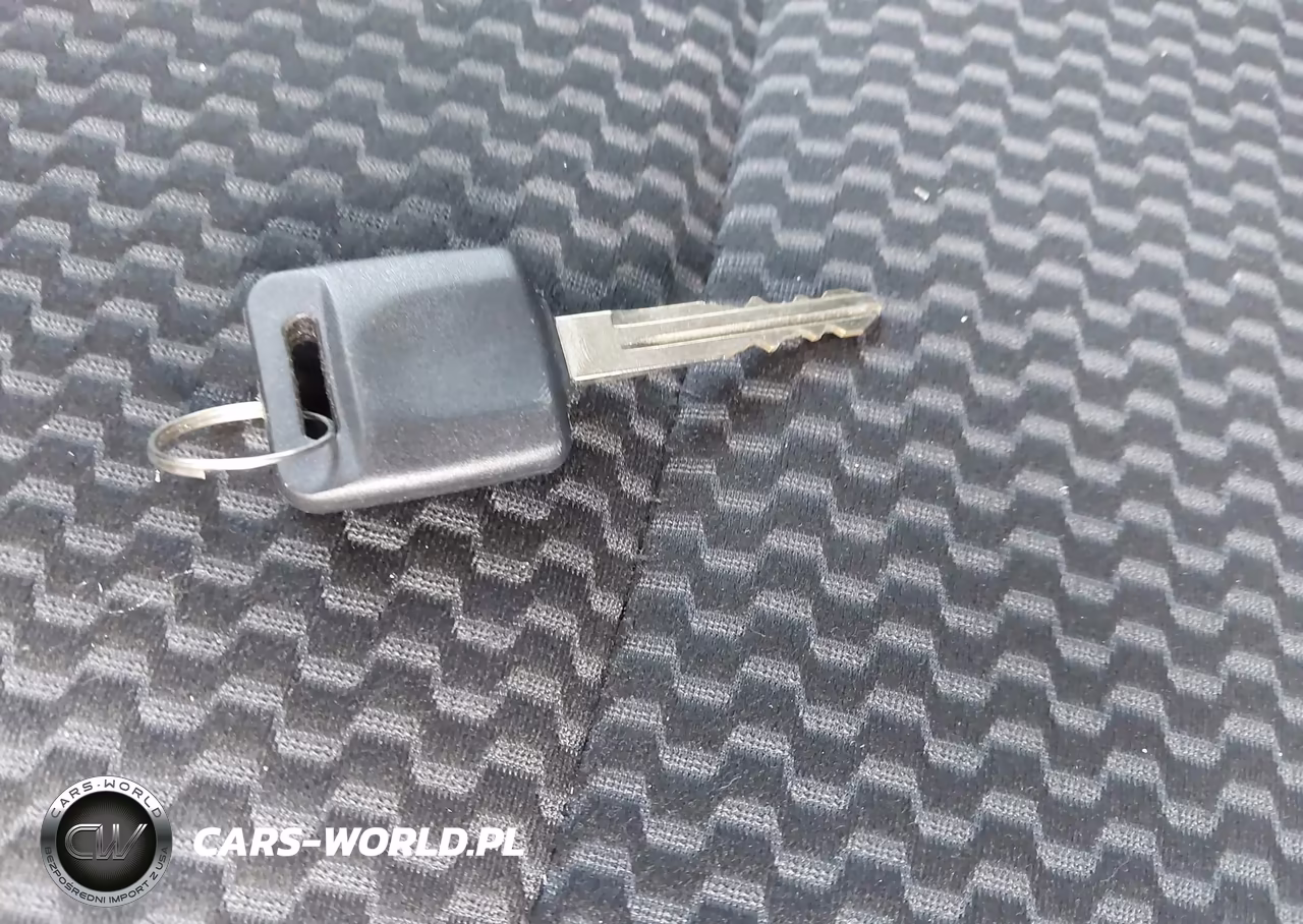 2019 Nissan Rogue Sport S VIN:JN1BJ1CP1KW529089 - 11