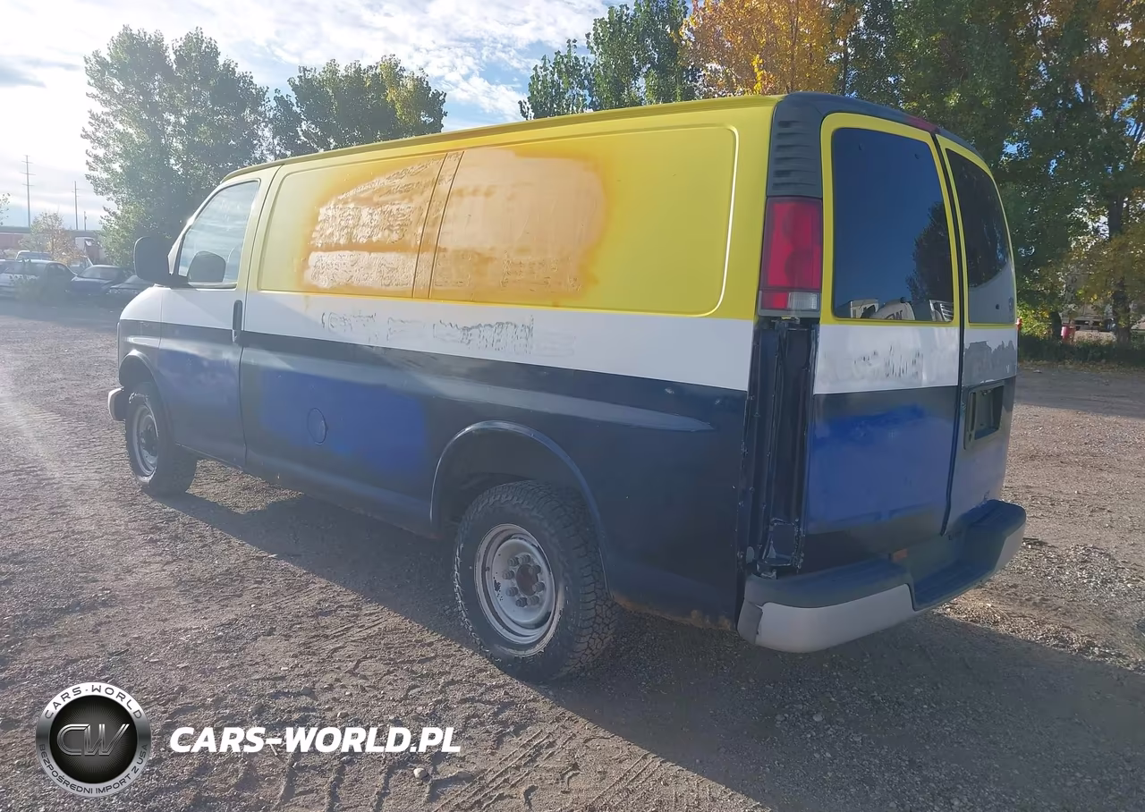 2002 Chevrolet Express VIN:1GCGG25R721134045 - 3