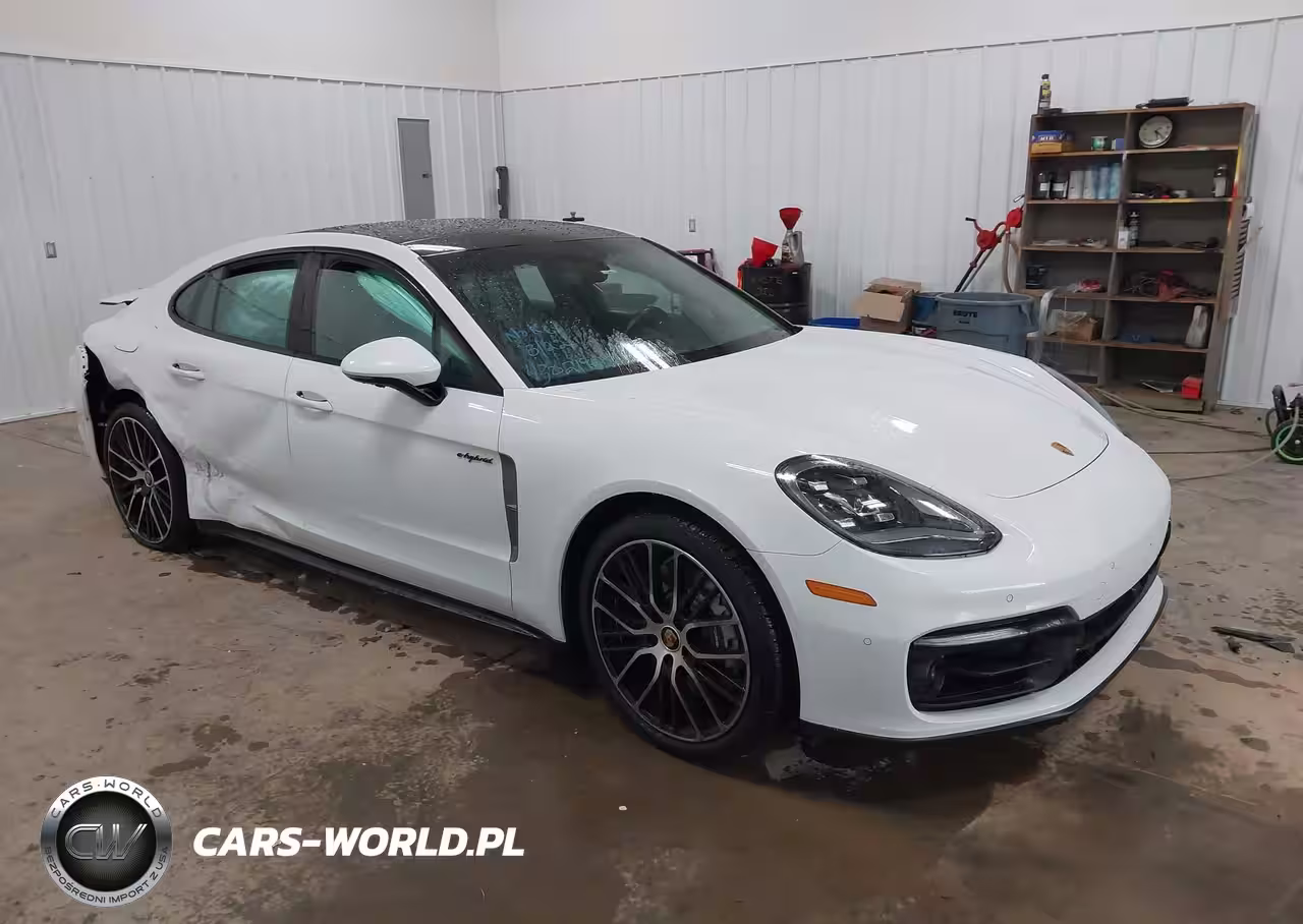 2023 Porsche Panamera E-Hybrid 4-4 Platinum Edition