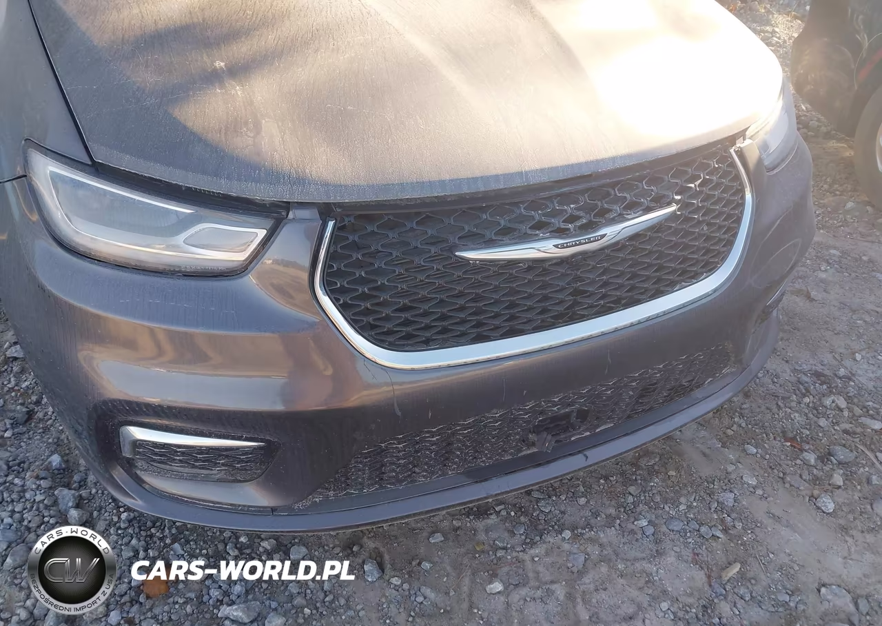 2023 Chrysler Pacifica Touring L VIN:2C4RC1BG2PR571438 - 18