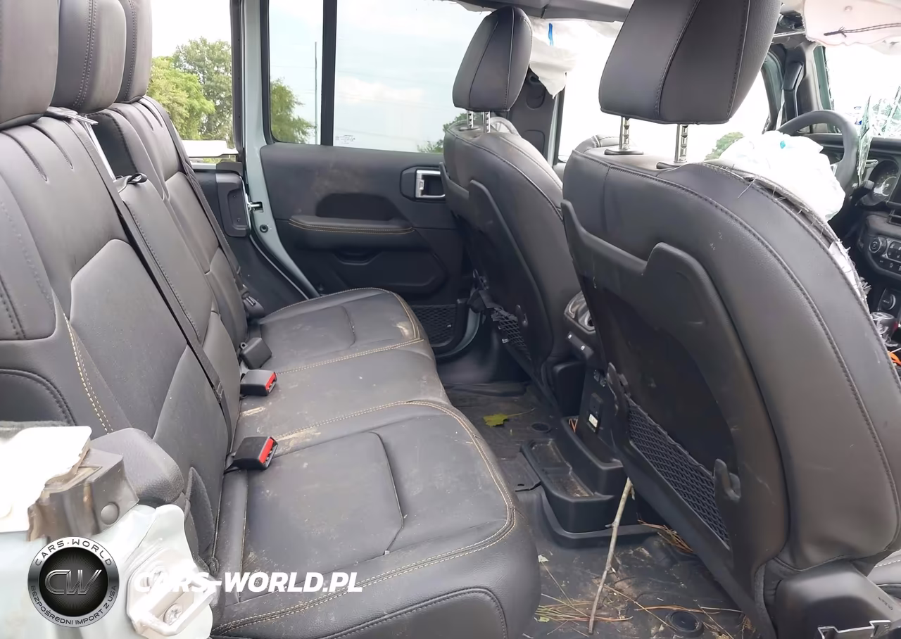 2024 Jeep Wrangler 4-Door Sahara 4X4 VIN:1C4PJXEGXRW324481 - 8