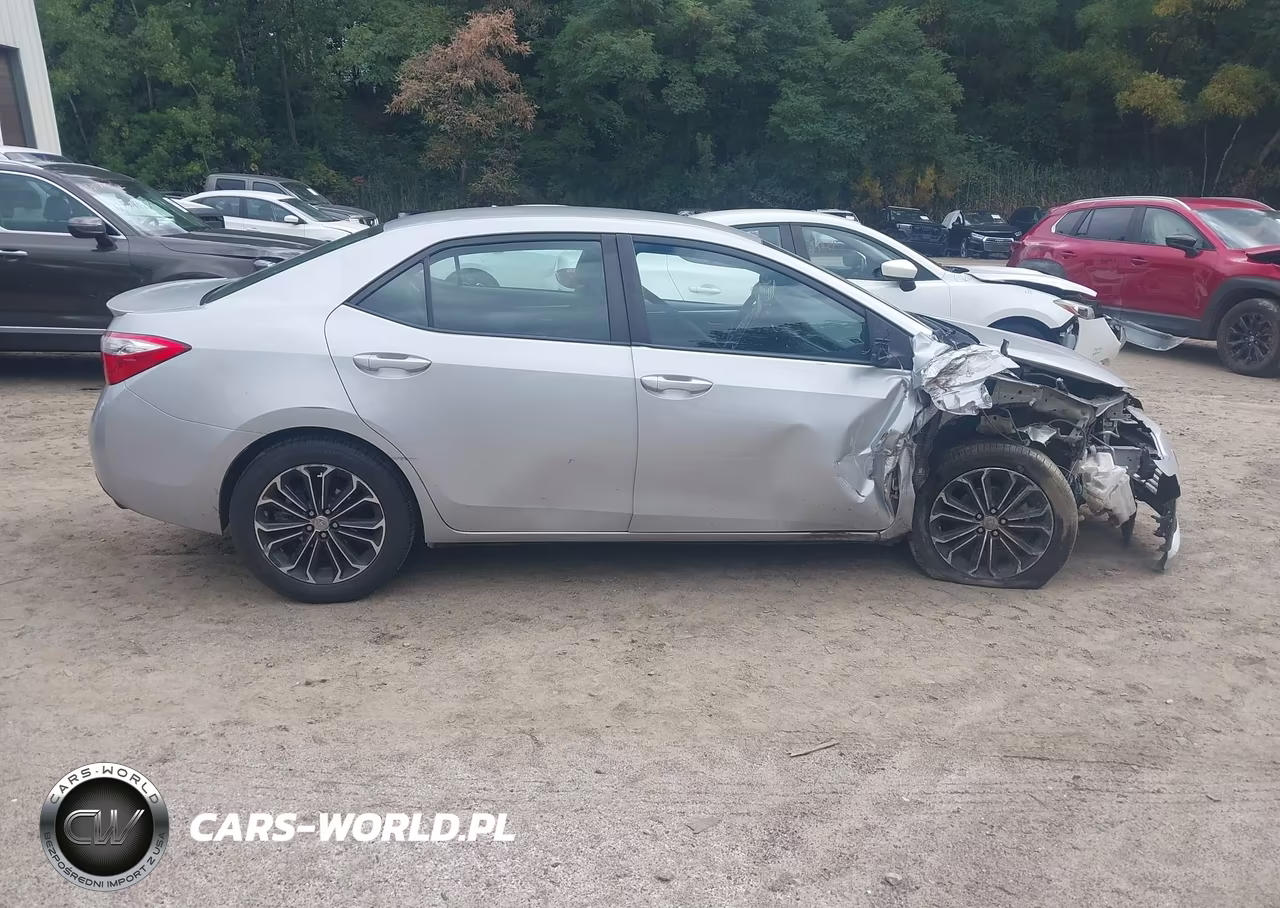 2015 Toyota Corolla S Plus VIN:2T1BURHE7FC262923 - 12