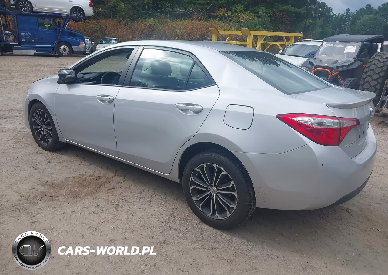 2015 Toyota Corolla S Plus VIN:2T1BURHE7FC262923 - 3