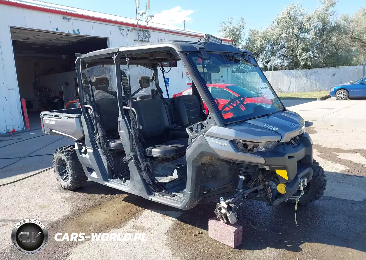 2017 Can-Am Defender Max Xt Hd8