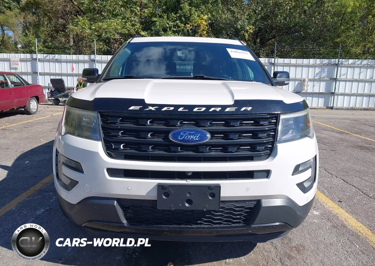 2017 Ford Explorer Sport VIN:1FM5K8GTXHGE34536 - 12