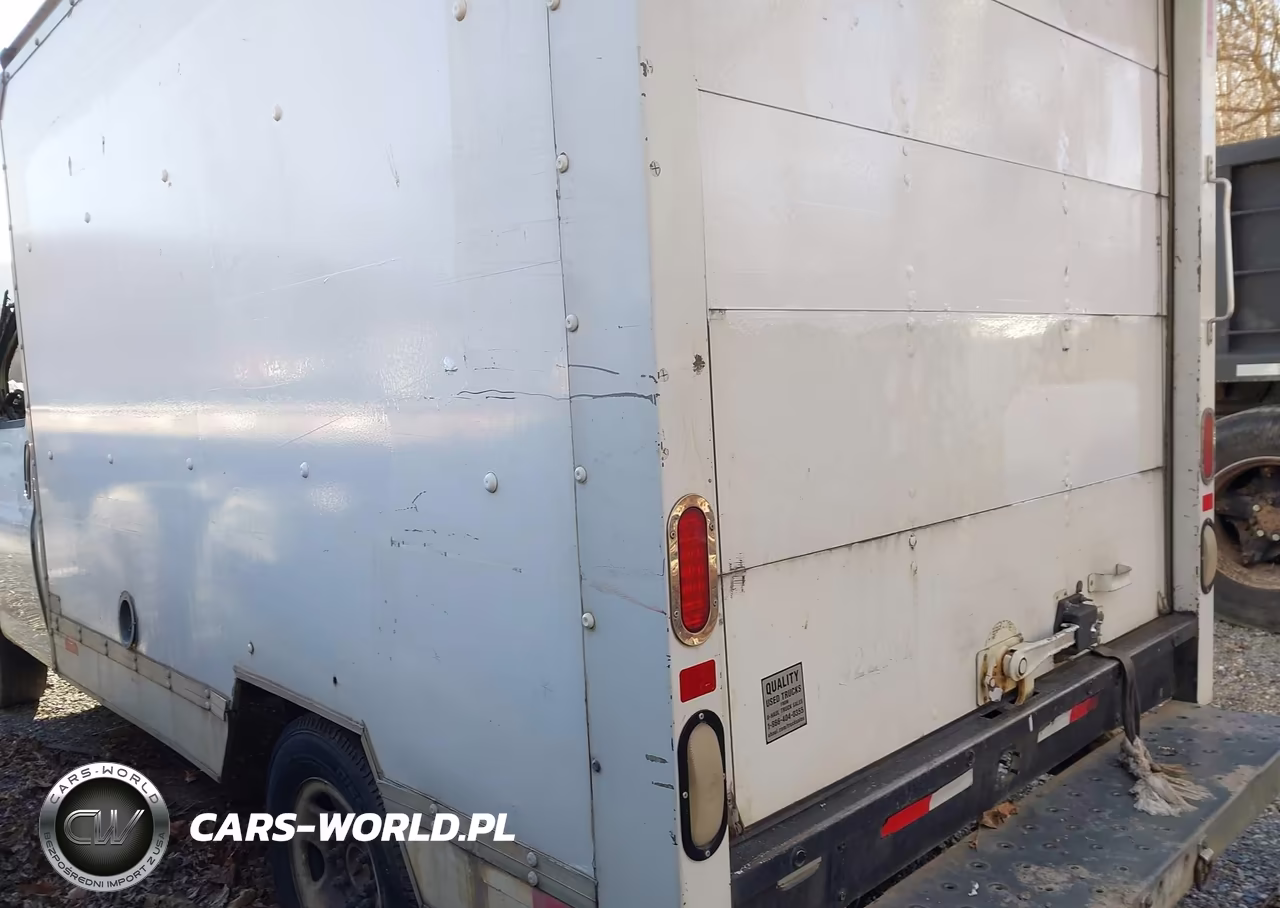 2010 GMC Savana Cutaway Work Van VIN:1GD1G2AA3A1903169 - 12