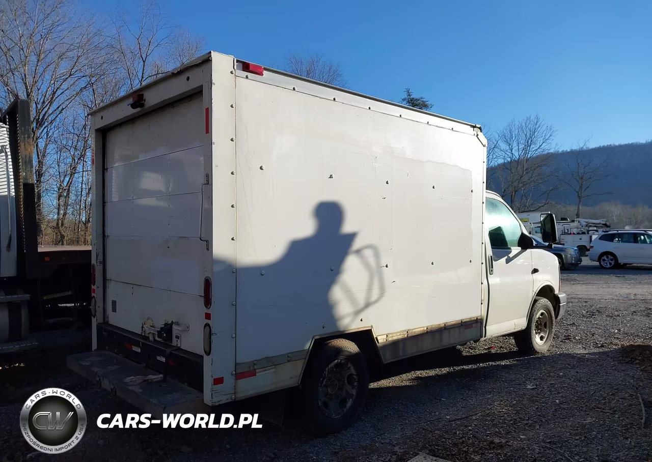 2010 GMC Savana Cutaway Work Van VIN:1GD1G2AA3A1903169 - 4