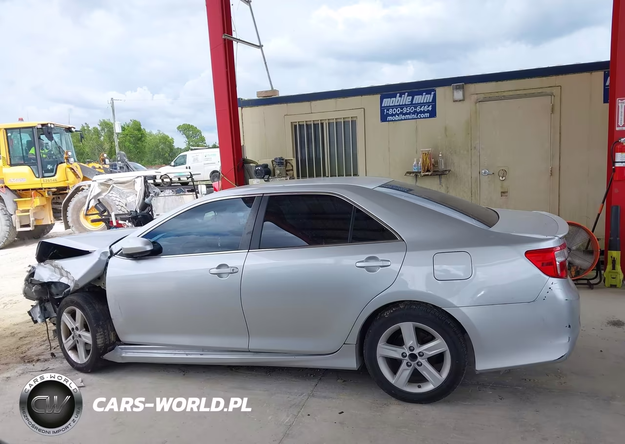 2014 Toyota Camry Se VIN:4T1BF1FK1EU326374 - 15