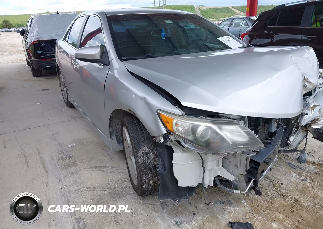 2014 Toyota Camry Se VIN:4T1BF1FK1EU326374 - 19